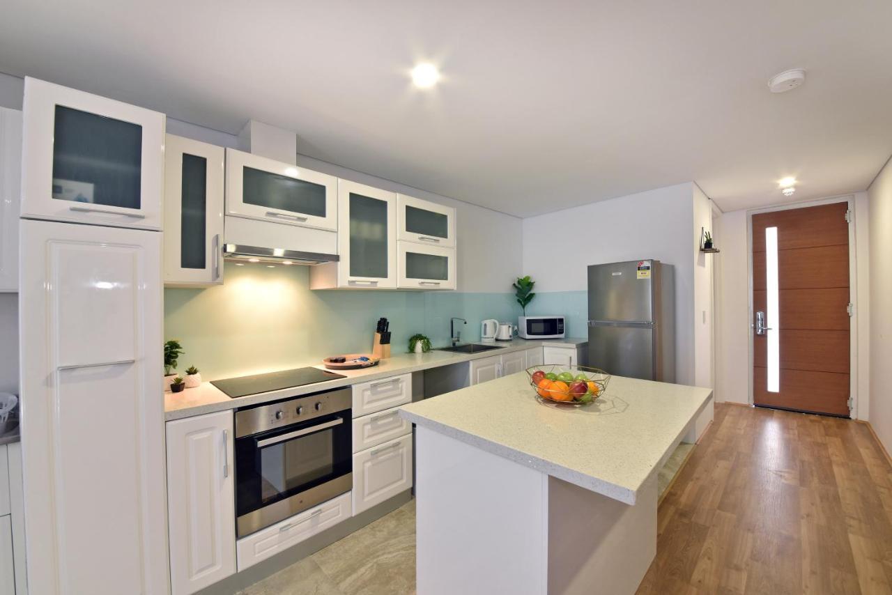2X2 Modern Apartment Near Airport And City Пърт Екстериор снимка