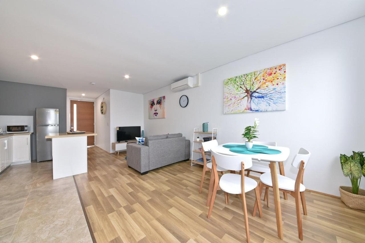 2X2 Modern Apartment Near Airport And City Пърт Екстериор снимка