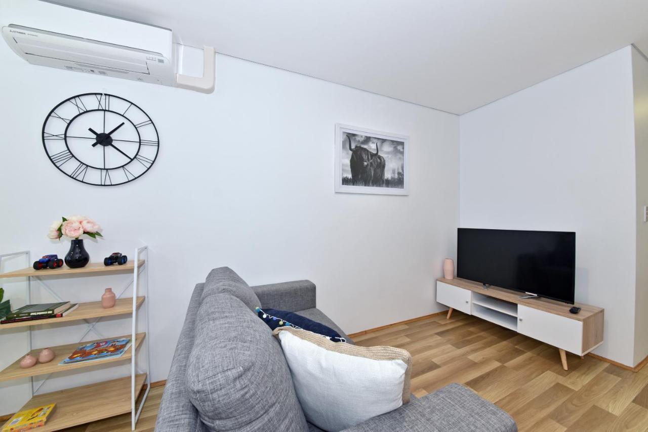 2X2 Modern Apartment Near Airport And City Пърт Екстериор снимка