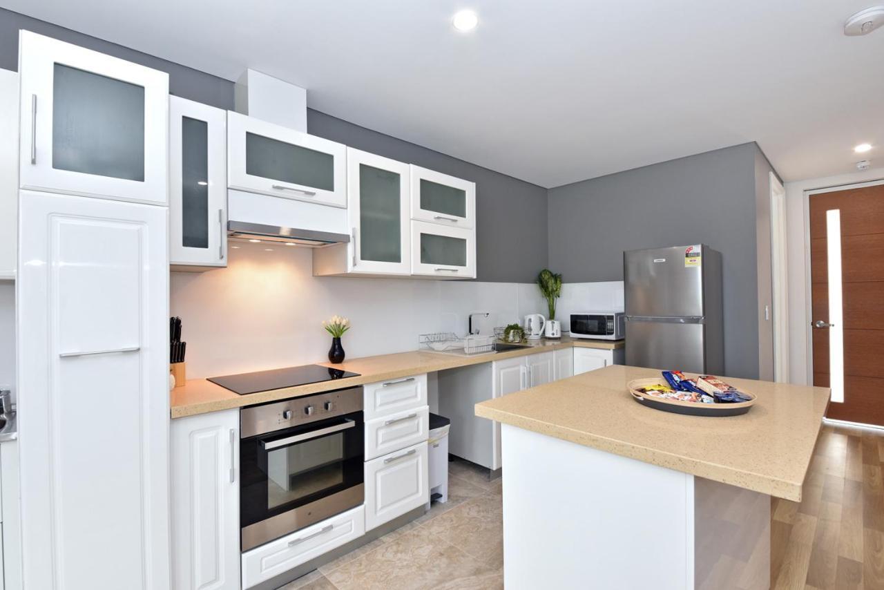 2X2 Modern Apartment Near Airport And City Пърт Екстериор снимка