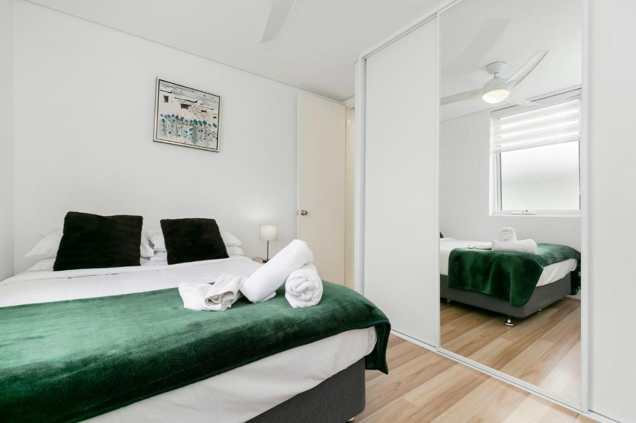 2X2 Modern Apartment Near Airport And City Пърт Екстериор снимка