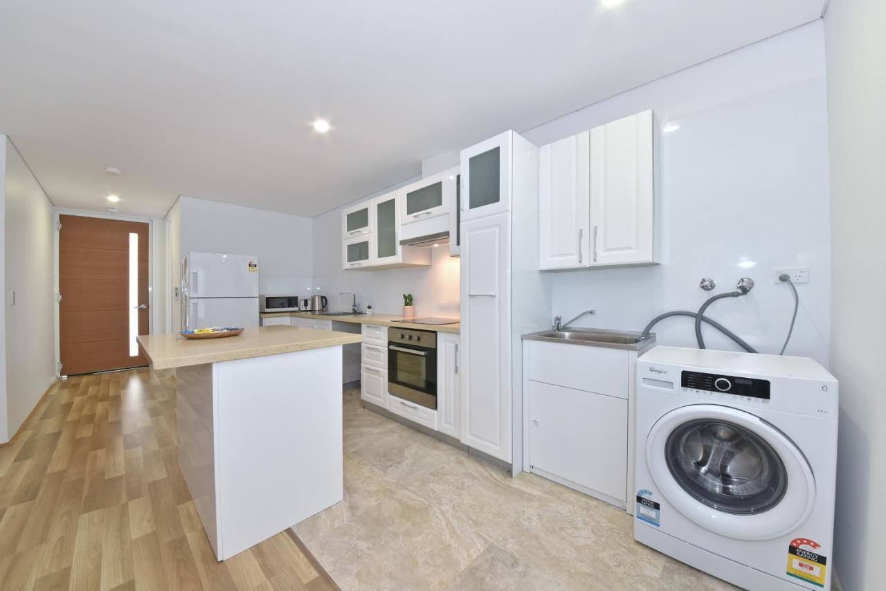 2X2 Modern Apartment Near Airport And City Пърт Екстериор снимка