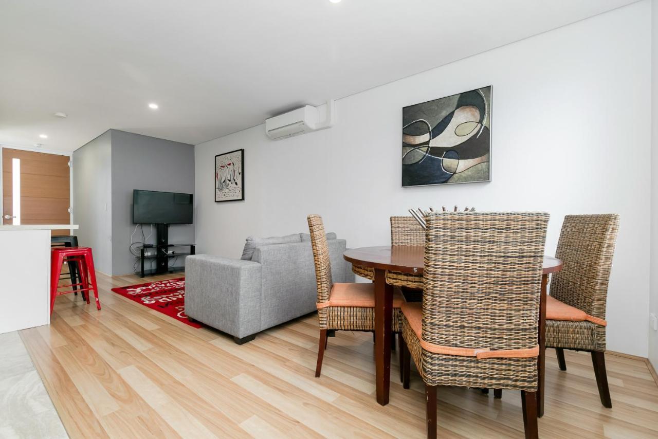 2X2 Modern Apartment Near Airport And City Пърт Екстериор снимка