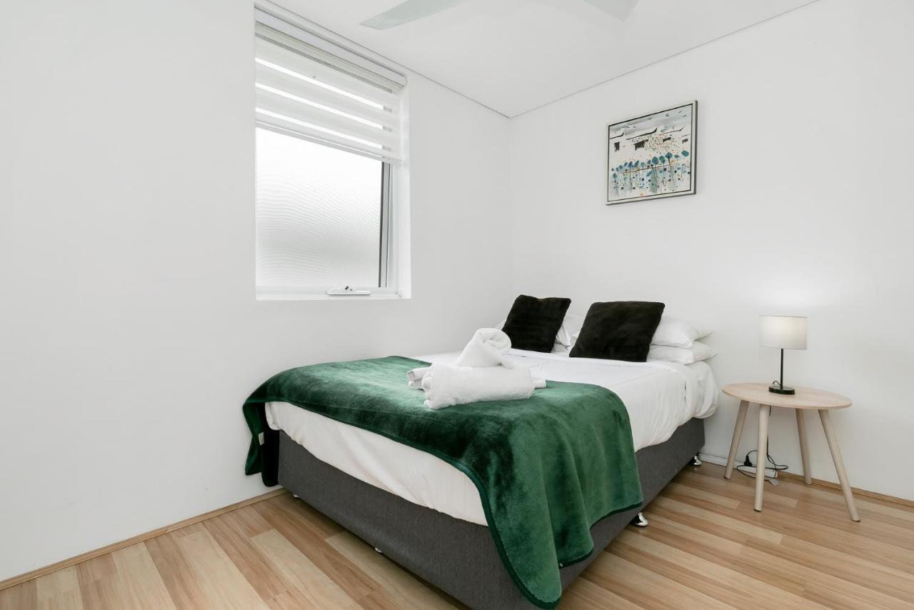 2X2 Modern Apartment Near Airport And City Пърт Екстериор снимка