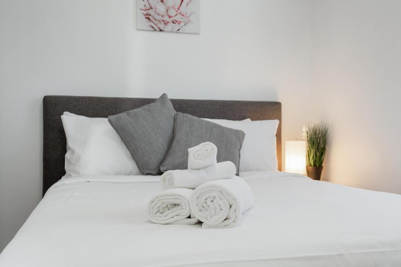 2X2 Modern Apartment Near Airport And City Пърт Екстериор снимка